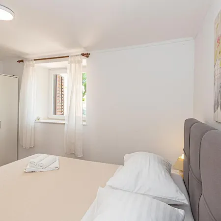 Stunning In With Wifi Holiday home