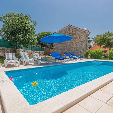Stunning In With Wifi Holiday home