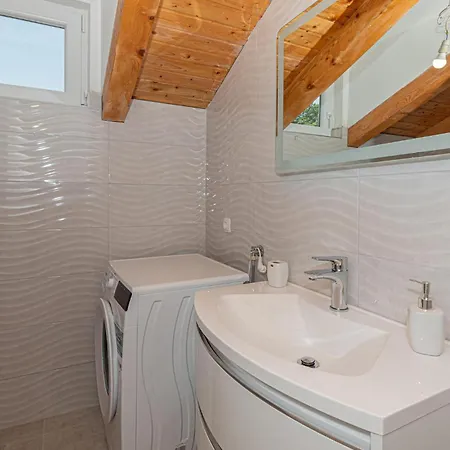 Holiday home Stunning In With Wifi